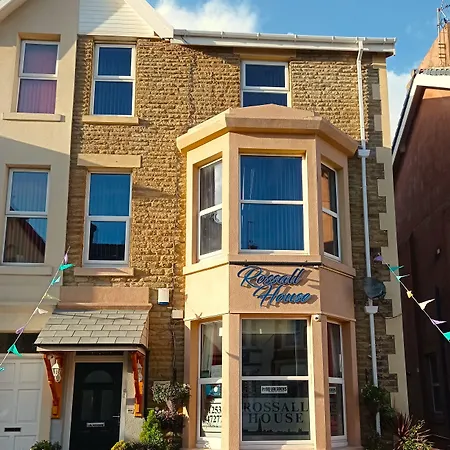 Rossall Guest House -Ideal For Families & Couples-2